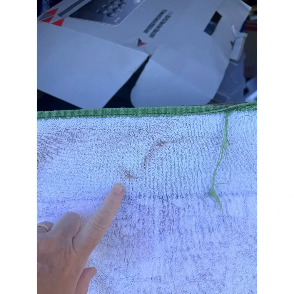 Hilasal hand towel